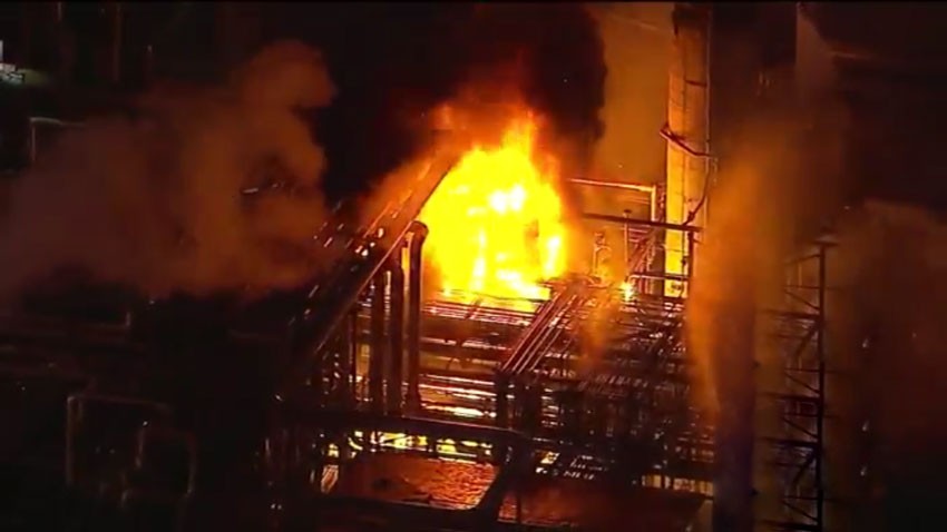 Fire burns out of control at Phillips 66 oil refinery in Carson