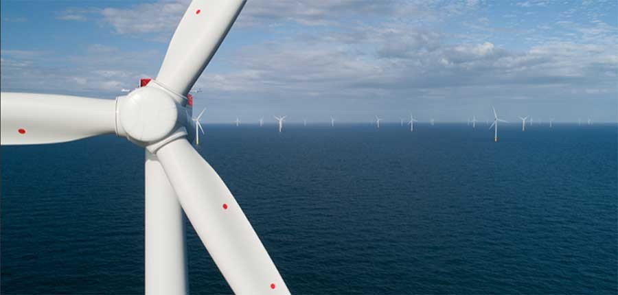 Ørsted acquires majority stake in Scottish floating wind development project