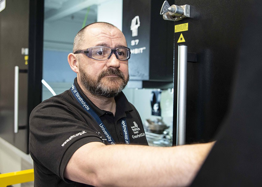 The AFRC combines machining and additive manufacturing on the first hybrid platform of its kind in Scotland