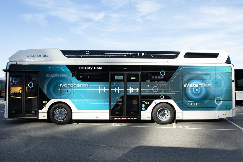 Toyota Motor Europe strengthens strategic alliance with CaetanoBus and Finlog in fuel cell bus business
