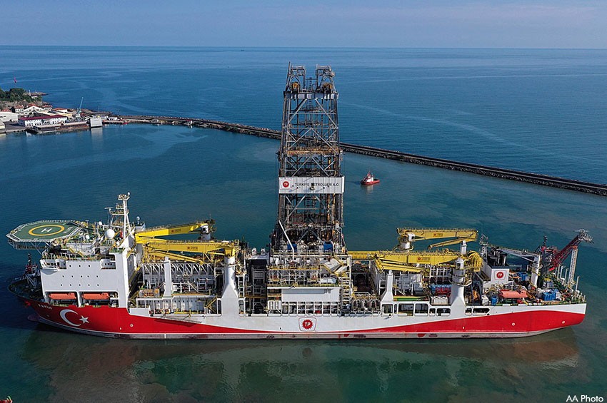 Turkey's drillship Fatih embarks on long-awaited Black Sea mission