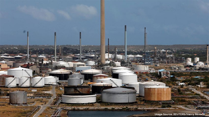 Venezuela oil exports stable in March despite sanctions, blackouts