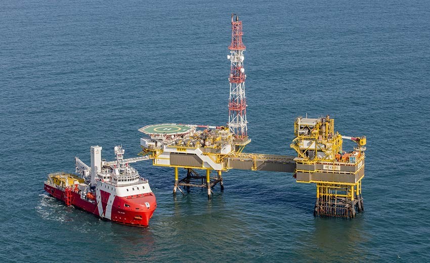 Vroon Offshore Services wins new contract with Total E&PNederland B.V.