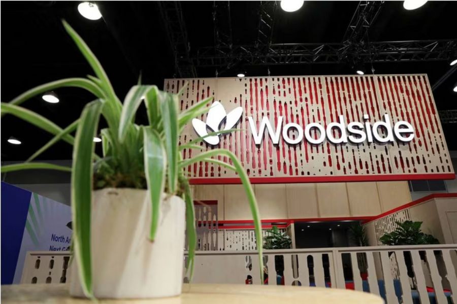 Woodside in talks with Santos to form $52 billion Australian gas giant